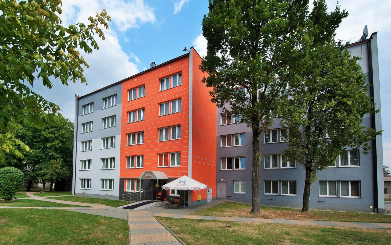 Hotel Grand Felix Krasków Εξωτερικό φωτογραφία