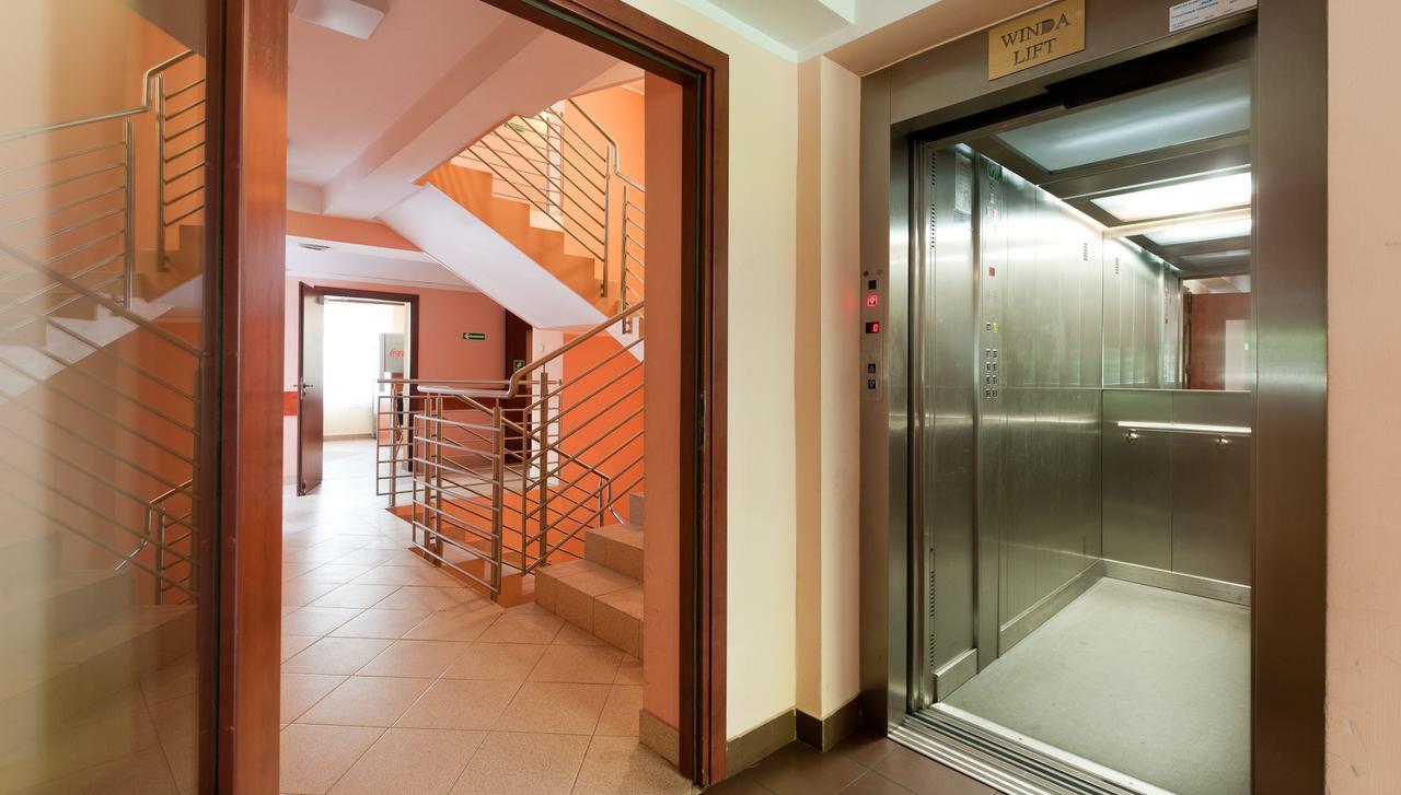 Hotel Grand Felix Krasków Εξωτερικό φωτογραφία